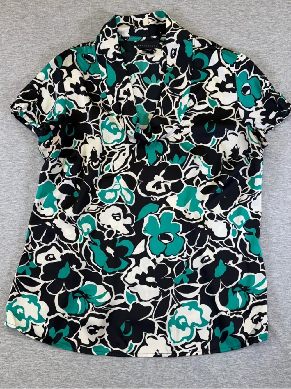 Apostrophe Teal Black White Floral Short-Sleeve Blouse‎